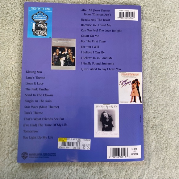 The Best in Movie Sheet Music Book | Piano Vocal Chords - Picture 2 of 4